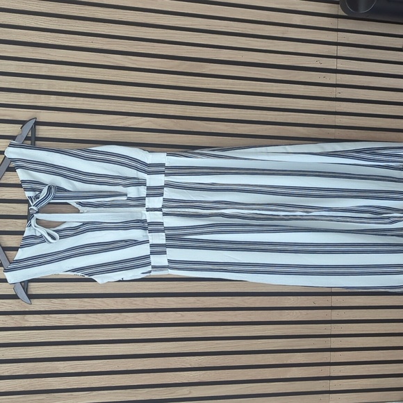 Crystal Sky White and Blue Striped Dress - Small - Picture 4 of 4